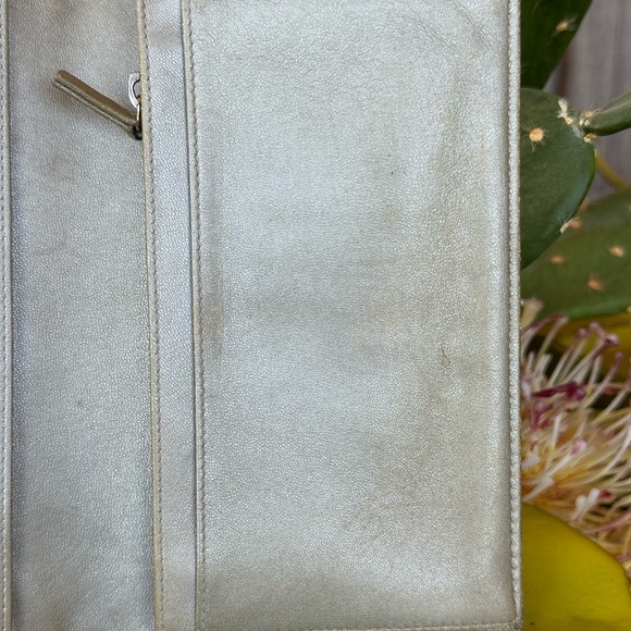 CHANEL CAMELLIA FLORAL LAMB SKIN WALLET GUC  BLACK GREY INTERIOR - Picture 12 of 16